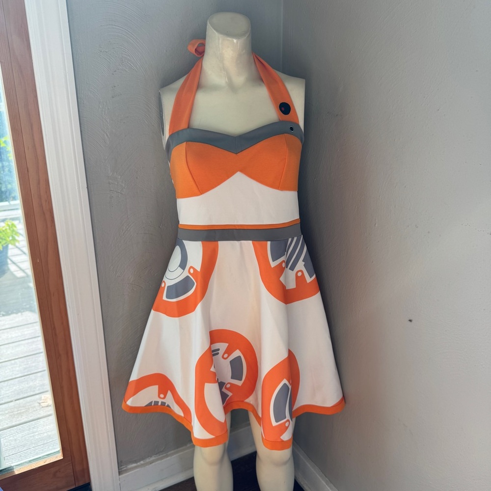 Star Wars her universe dress size med sleeveless costume fit&flare